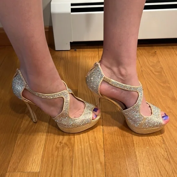 YOUR party shoes high heel with, rhinestones zip up backs size 8.5 . - Picture 4 of 10